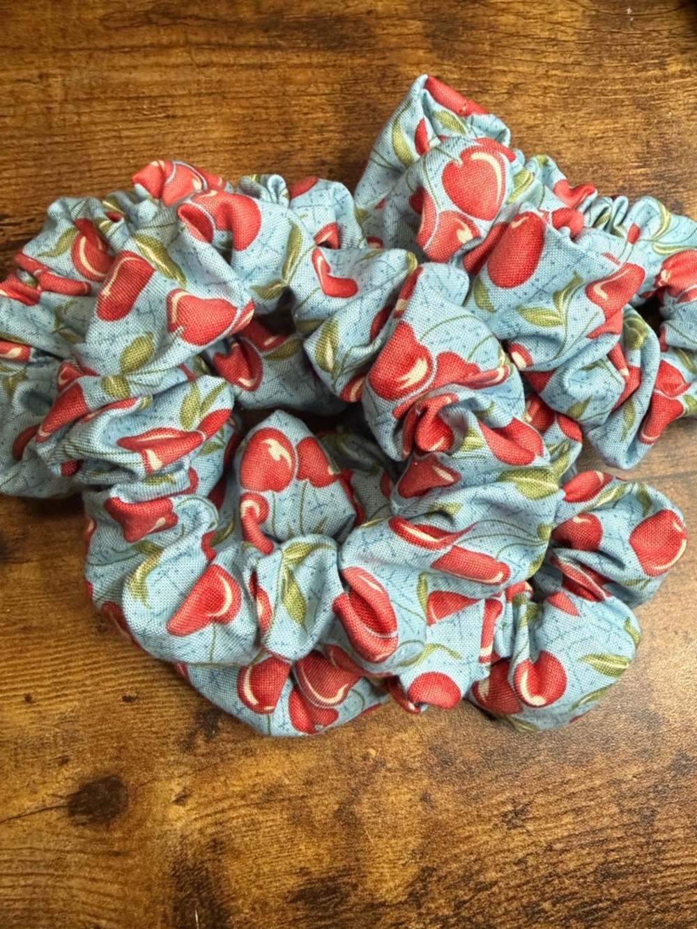 Rural Americana Cherries Scrunchies 4 Pack NWT Price is firm Limited Stock